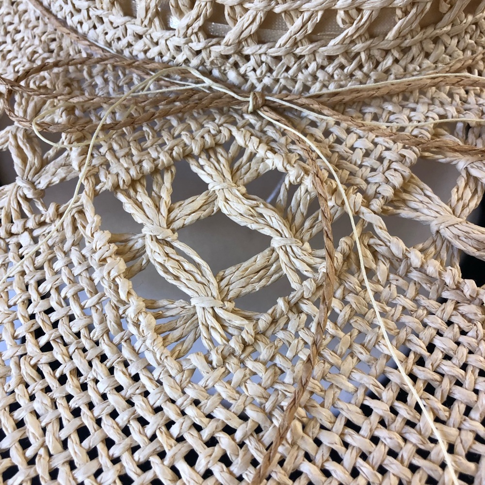 Straw Hat with Shells - Picture 11 of 11